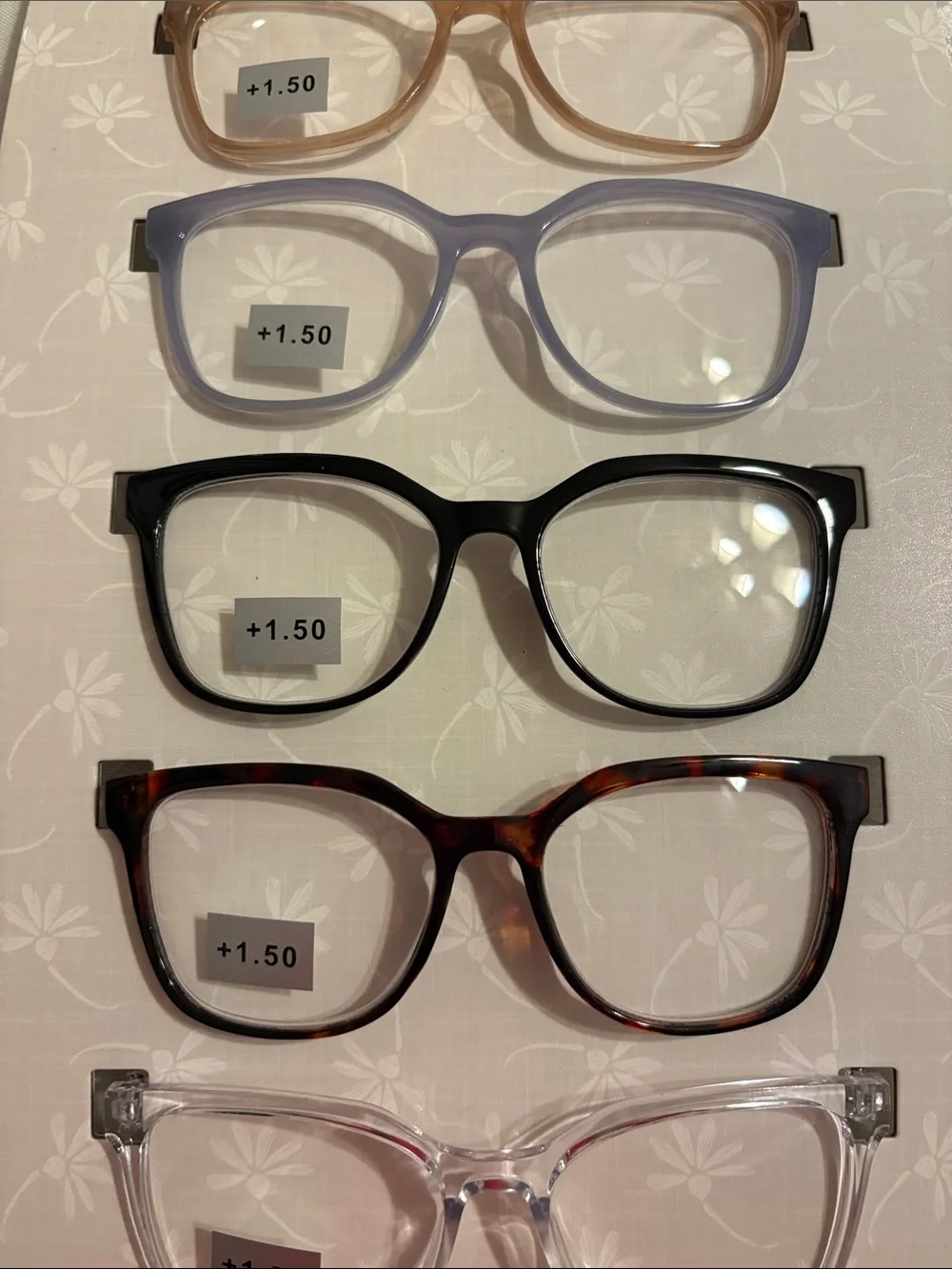 Max Studio Reading Glasses Set of 5 Brand New